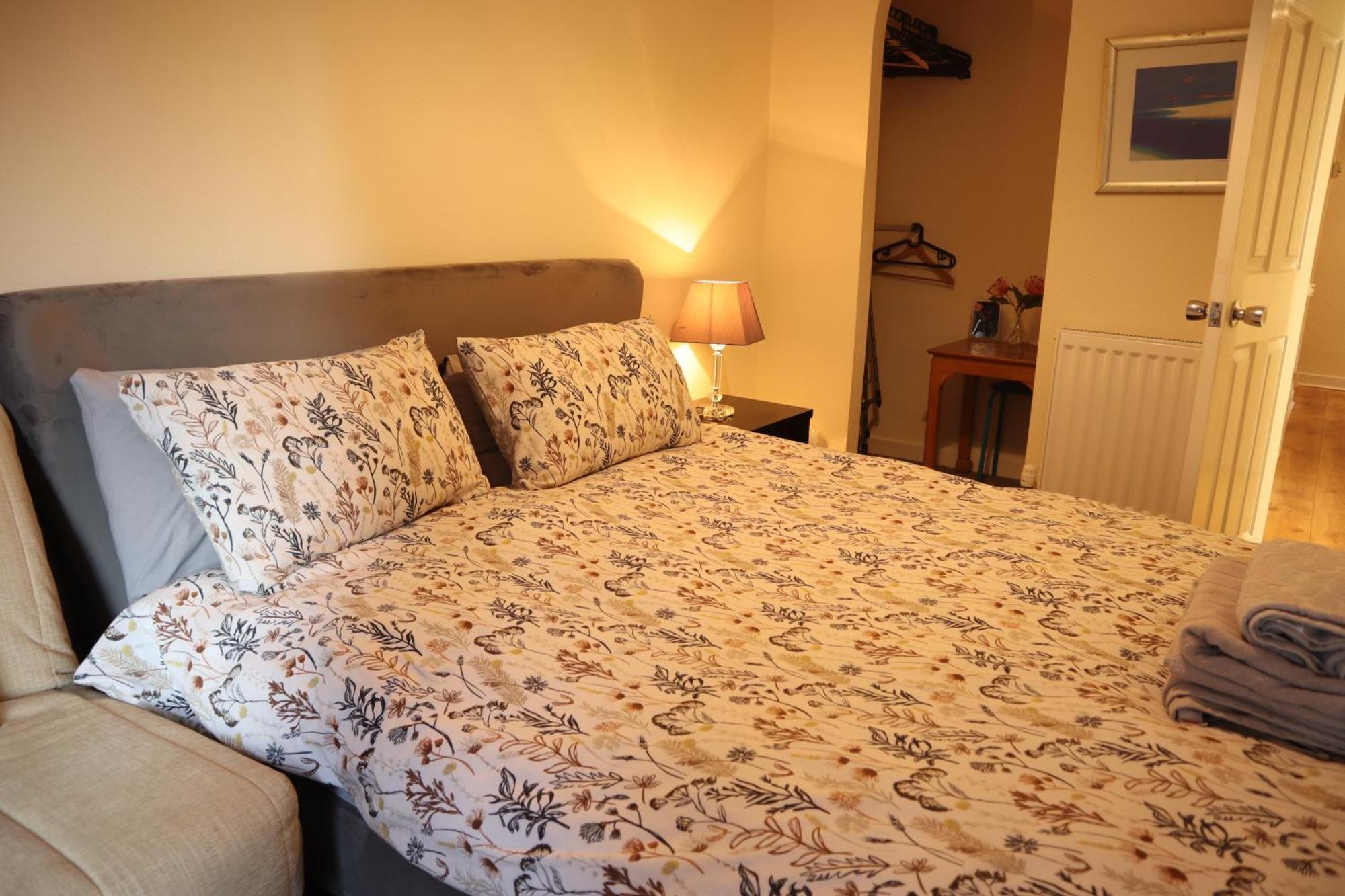 3 Bedrooms Flat In Central Edinburgh Old Town Sleeps 6 מראה חיצוני תמונה