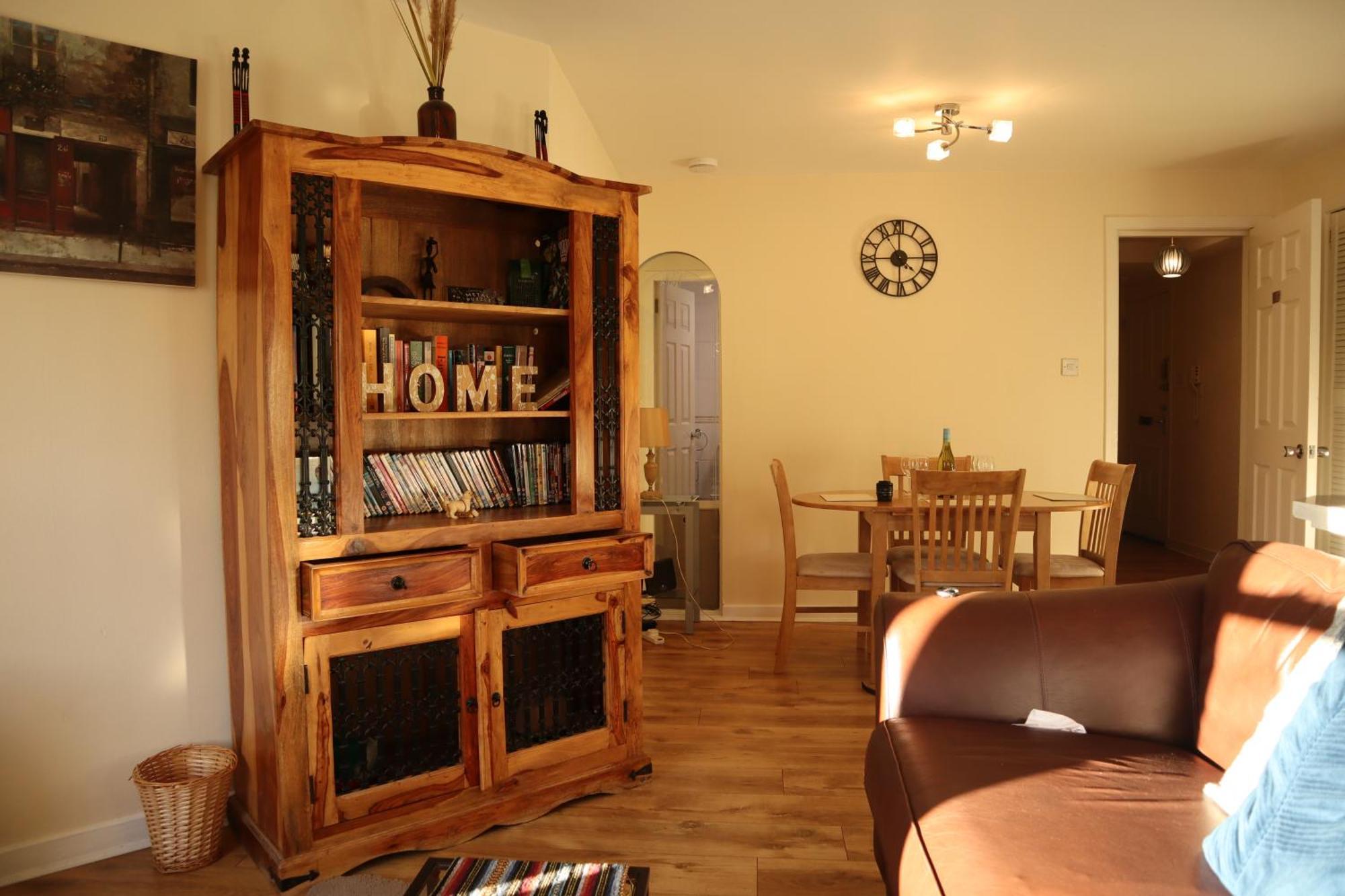 3 Bedrooms Flat In Central Edinburgh Old Town Sleeps 6 מראה חיצוני תמונה