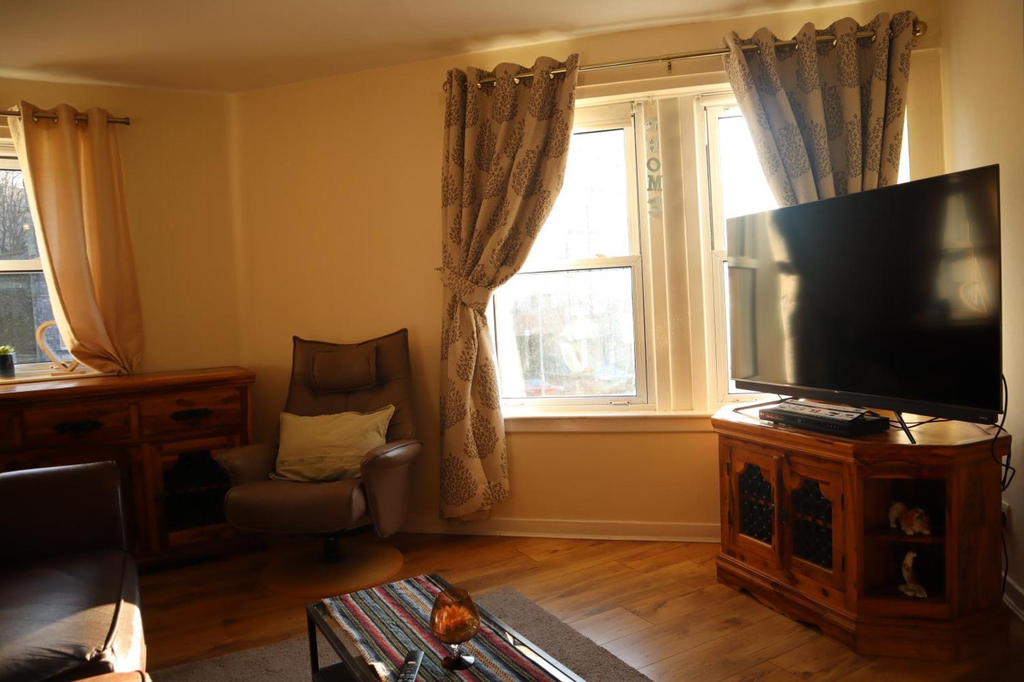 3 Bedrooms Flat In Central Edinburgh Old Town Sleeps 6 מראה חיצוני תמונה