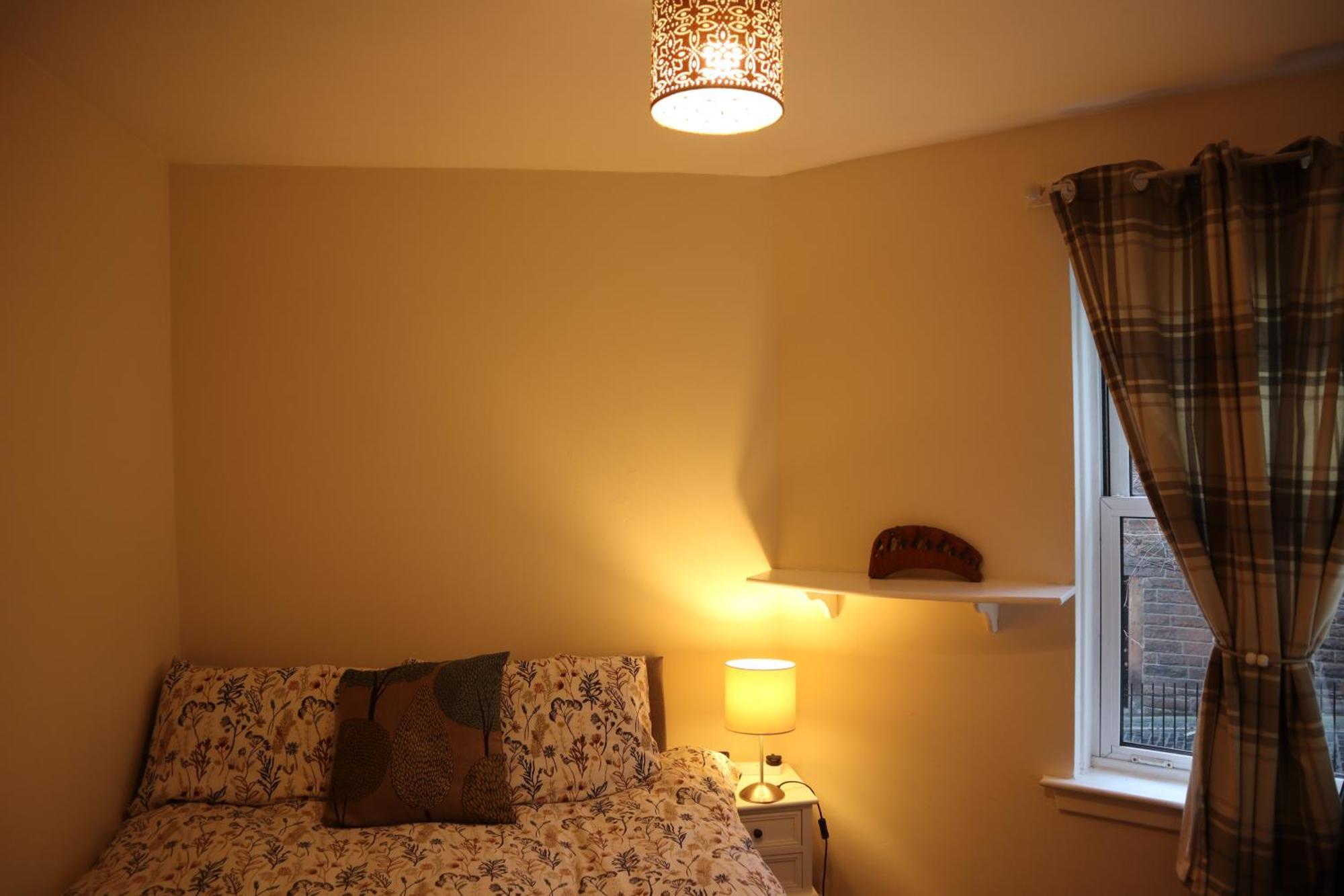 3 Bedrooms Flat In Central Edinburgh Old Town Sleeps 6 מראה חיצוני תמונה
