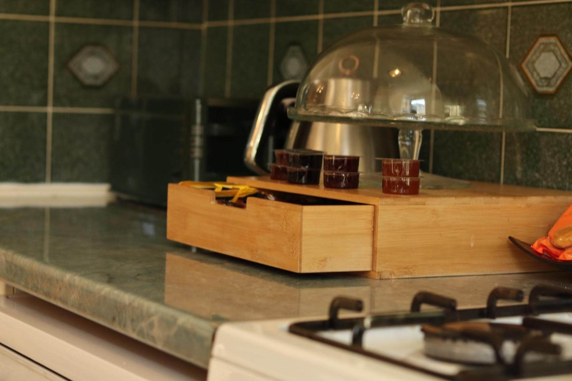3 Bedrooms Flat In Central Edinburgh Old Town Sleeps 6 מראה חיצוני תמונה