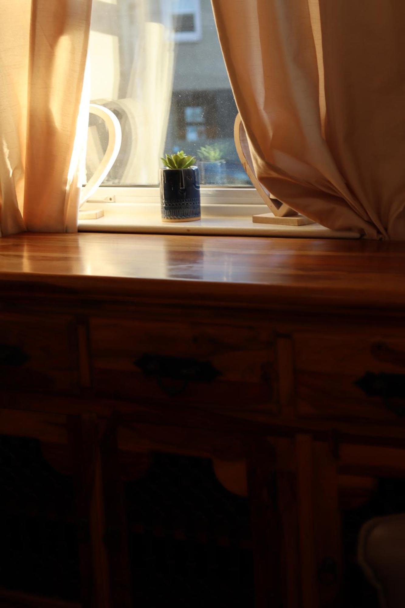 3 Bedrooms Flat In Central Edinburgh Old Town Sleeps 6 מראה חיצוני תמונה